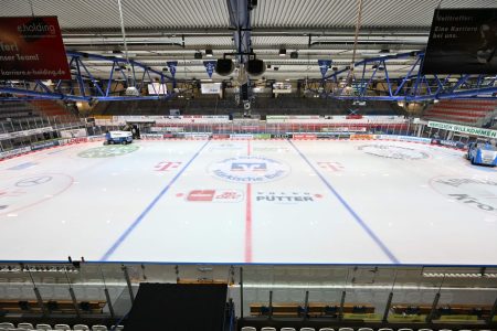 Iserlohn Roosters gegen Red Bull Mnchen - PENNY DEL
