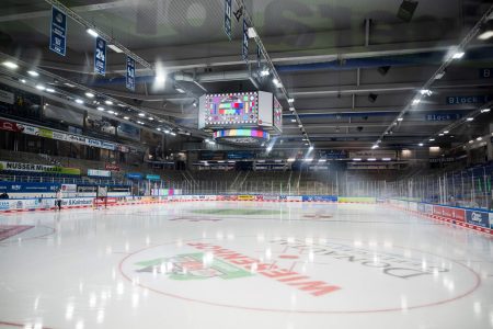 Straubing Tigers gegen Schwenninger Wild Wings - PENNY DEL